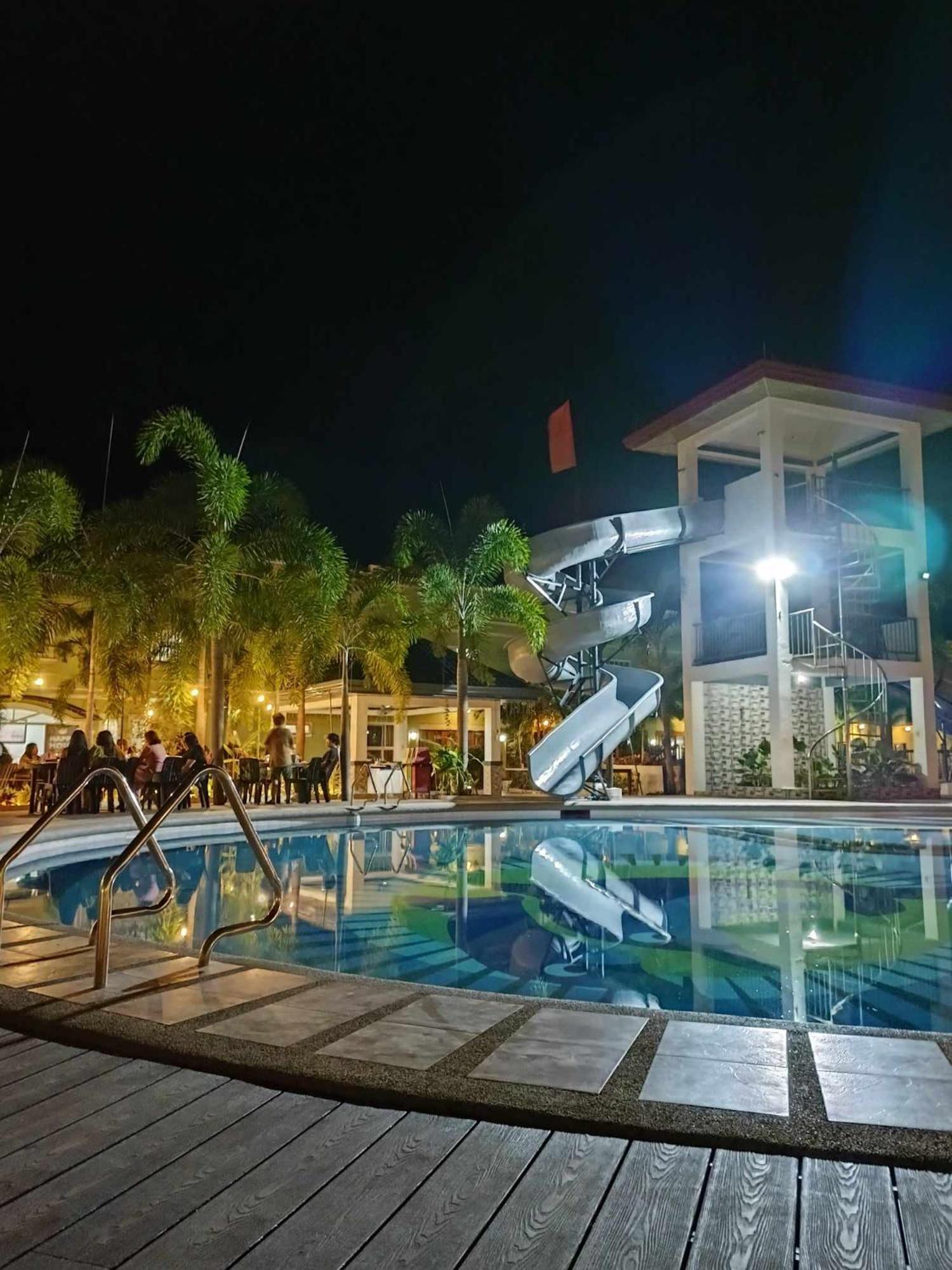 Marand Family Resort Bauang Extérieur photo