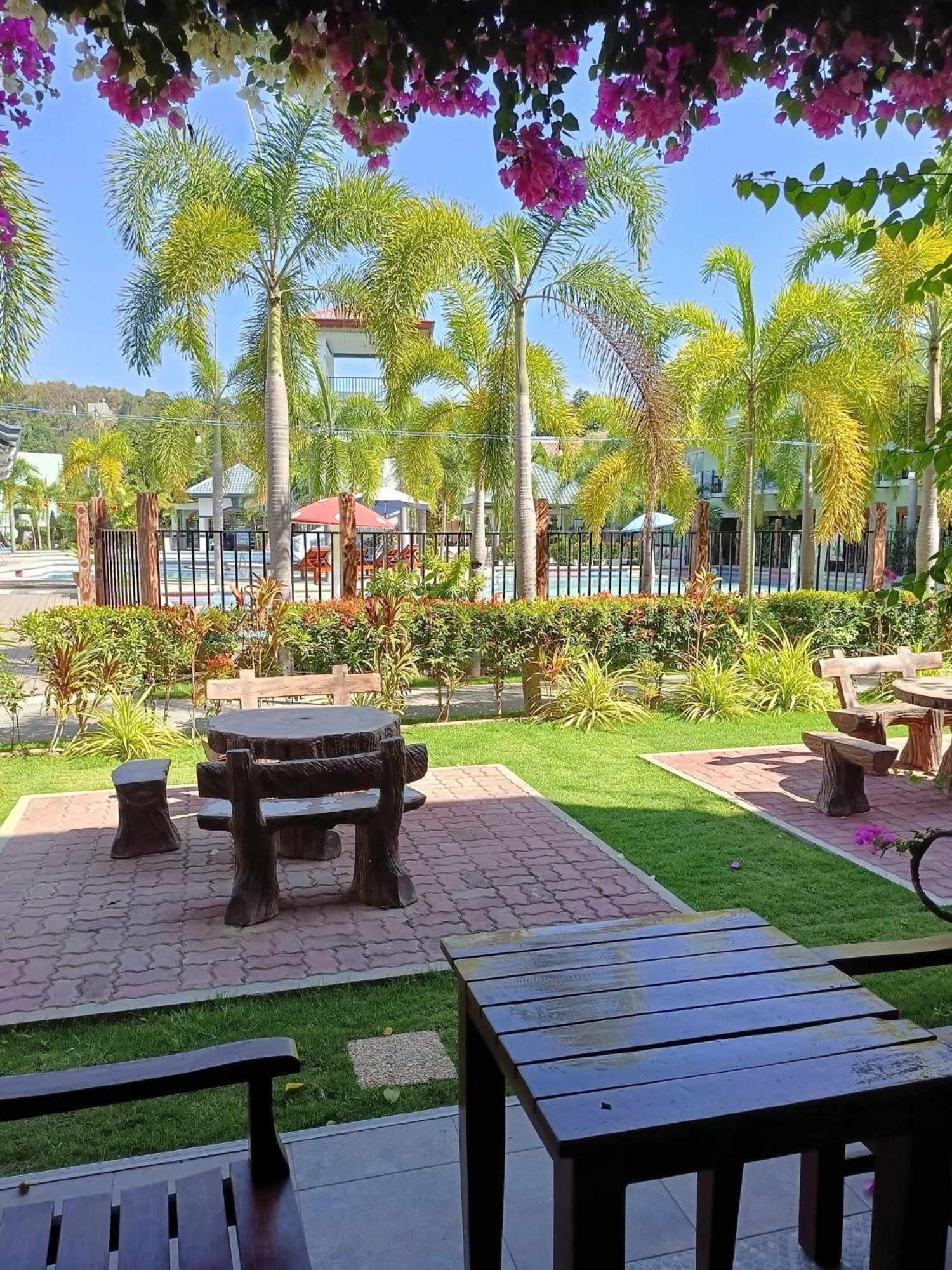 Marand Family Resort Bauang Extérieur photo