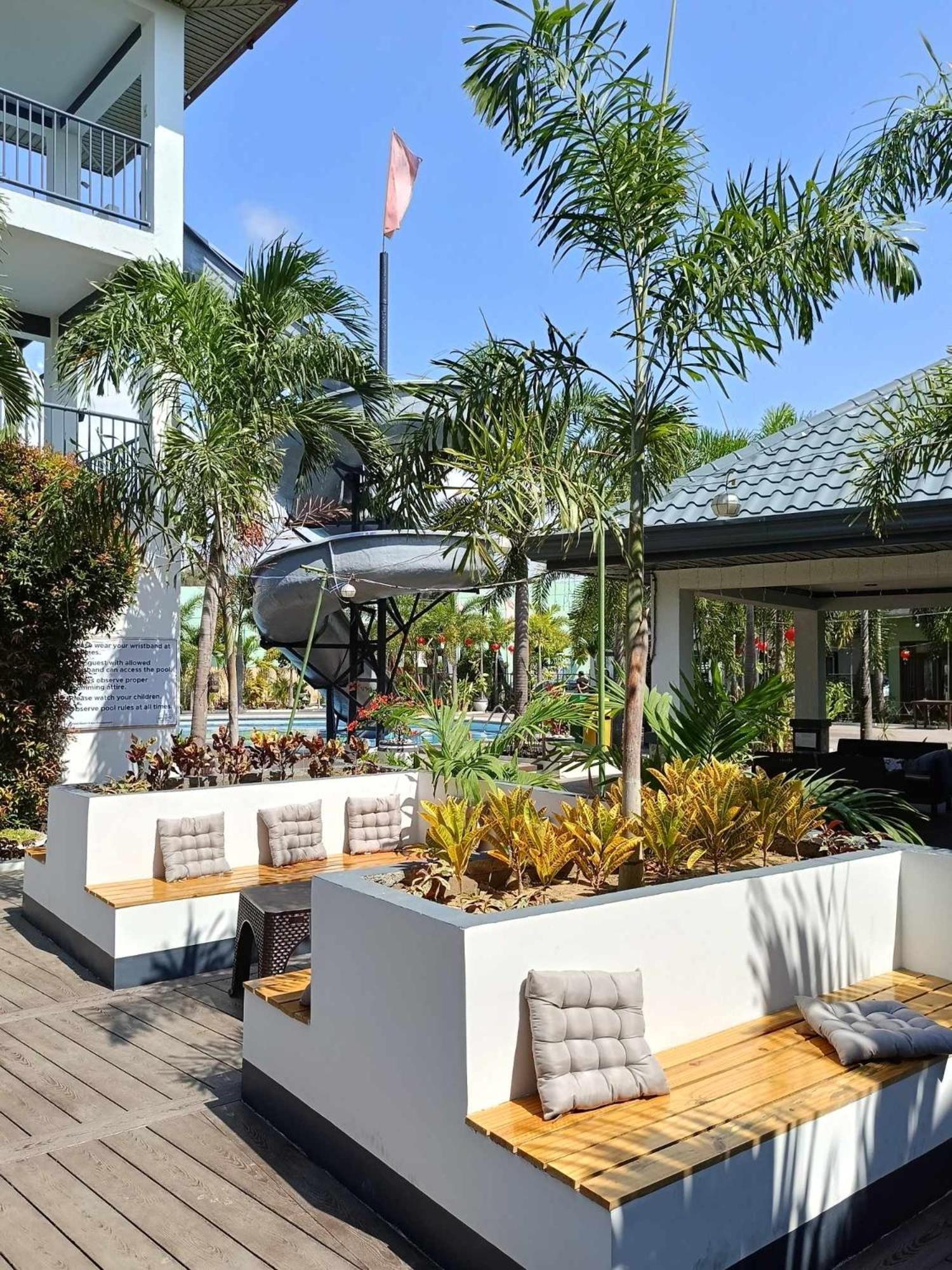 Marand Family Resort Bauang Extérieur photo
